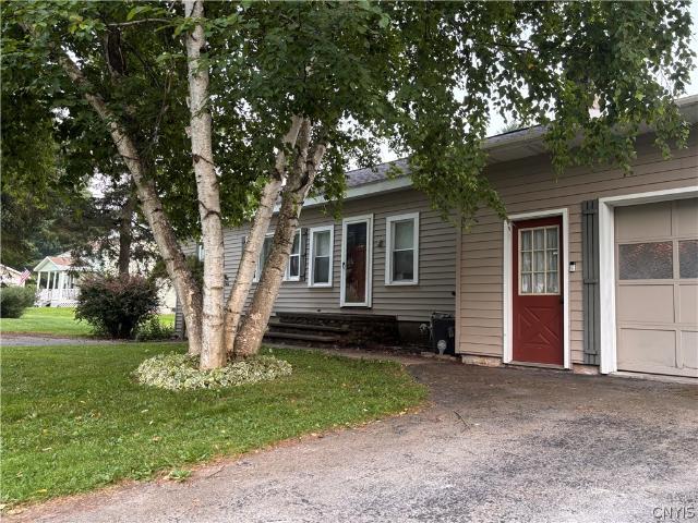 House for sale in Oneida, New York