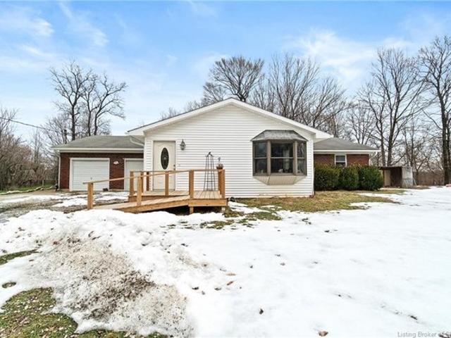 House for sale in New Pekin, Washington County