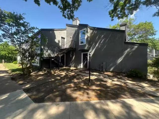 Condo for sale in Dallas