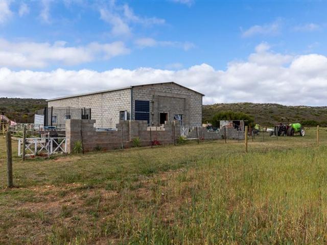 Farm for sale in Groot Brak Rivier, Western Cape