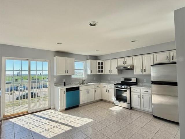 House for sale in Queens, Arverne