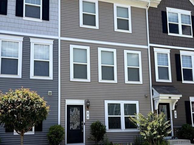 Townhouse for sale in Kearneysville, West Virginia