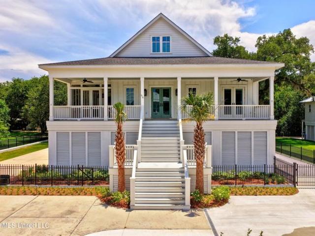 House for sale in Bay Saint Louis, Mississippi