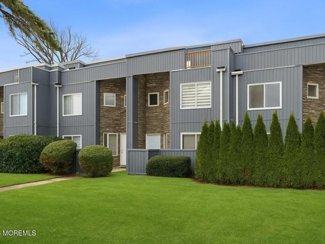 Townhouse for sale in Monmouth, New Jersey