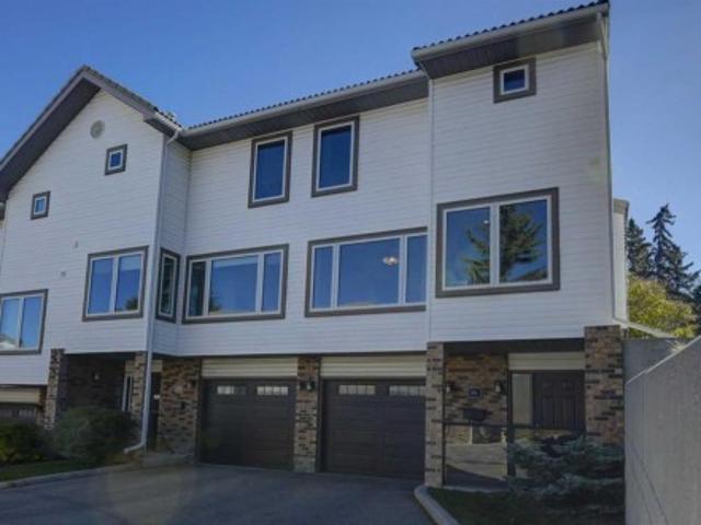 Townhouse for sale in Coach Hill, Calgary