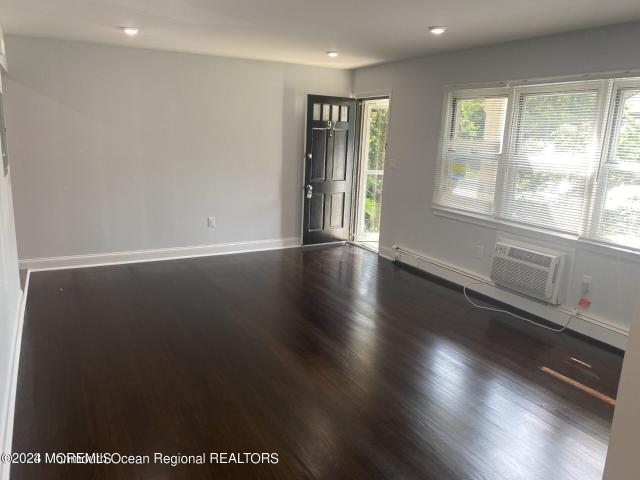 Condo for sale in Monmouth, New Jersey