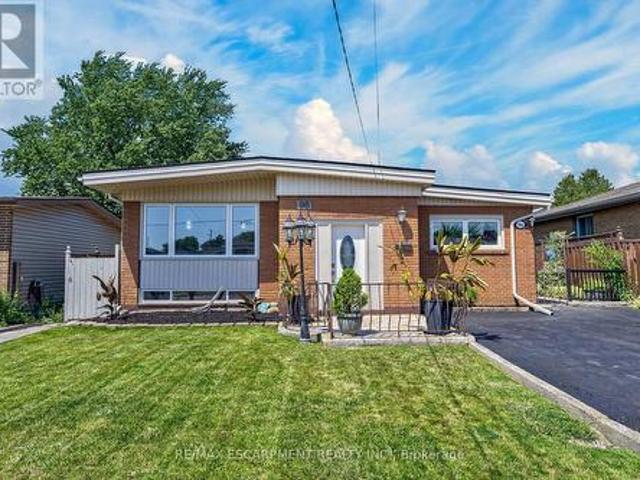 House for sale in Ancaster, Ontario