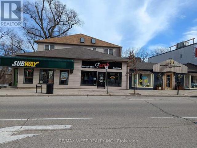 Commercial for rent in Oakville, Ontario