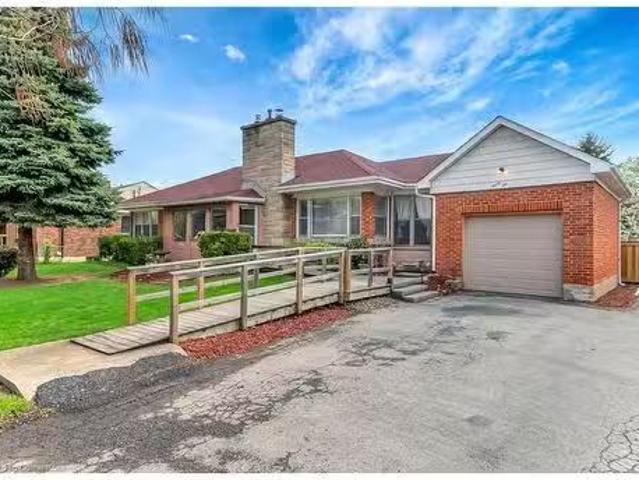 House for sale in Ancaster, Ontario