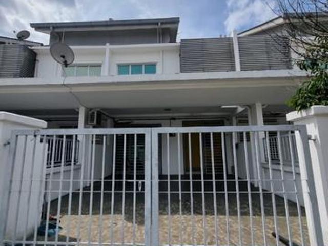 Terraced House for sale in Tanjong Sepat, Selangor