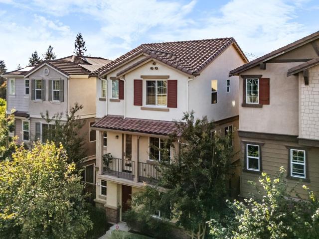 House for sale in Hayward, Alameda County