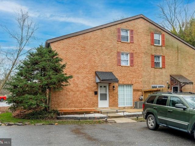 Townhouse for sale in Delco, Pennsylvania