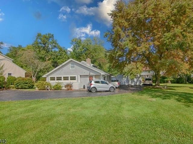 House for sale in Cedar Knolls, New Jersey