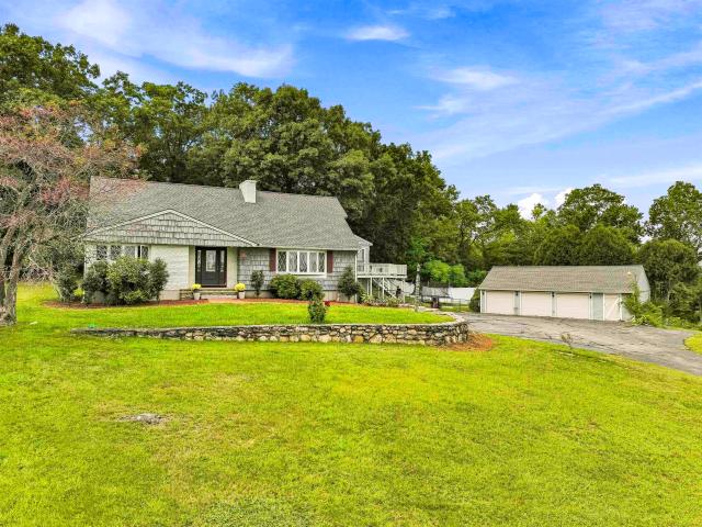 House for sale in Londonderry, Rockingham County