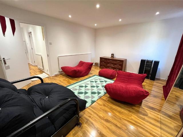 House for rent in London Borough of Lewisham, Greater London
