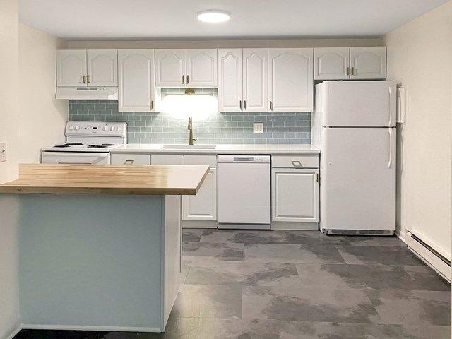 Condo for rent in Chelmsford, Massachusetts