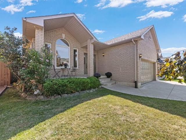 House for sale in Ancaster, Ontario