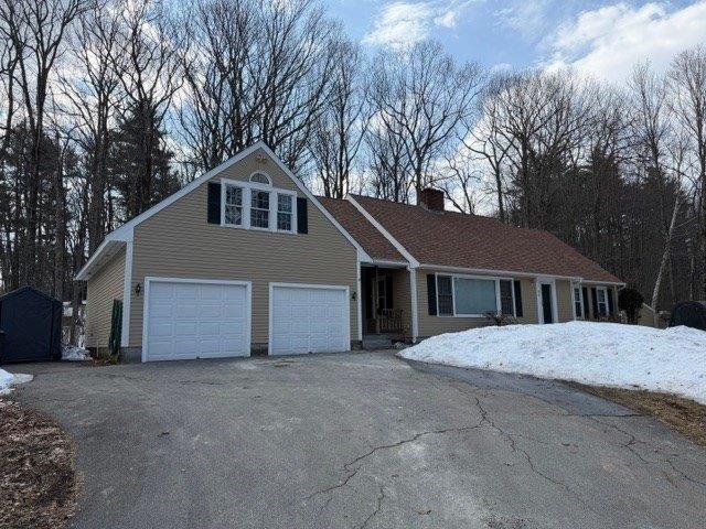 House for sale in Pepperell, Massachusetts
