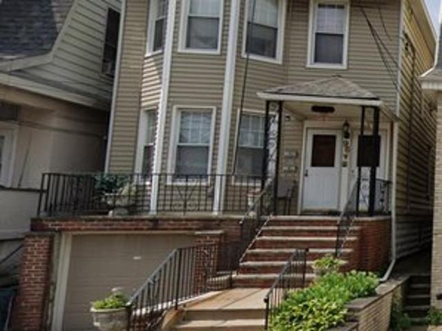 House for sale in Hudson, New Jersey