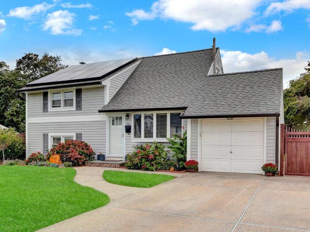 House for sale in East Islip, Town of Islip