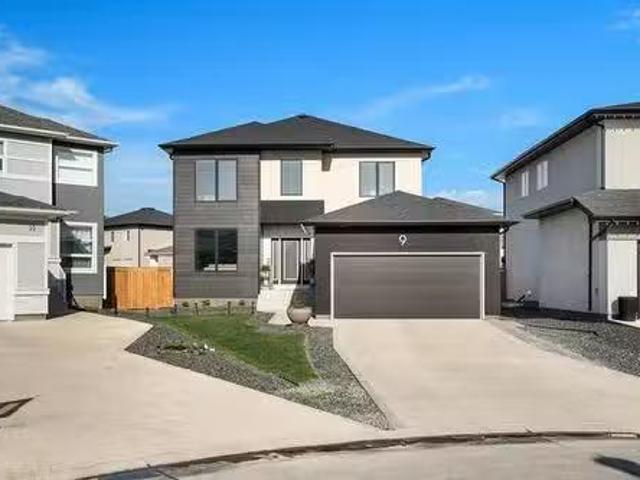 House for sale in East St. Paul, Manitoba