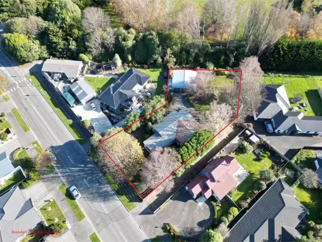 House for sale in Chaslands, Canterbury