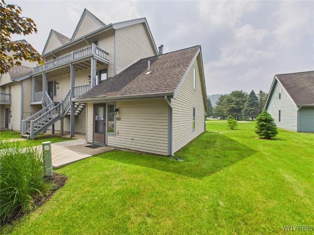 Townhouse for sale in Ellicottville