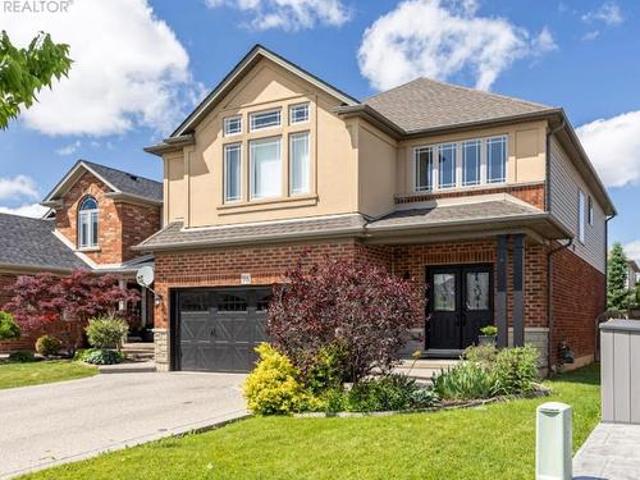 House for sale in Ancaster, Ontario