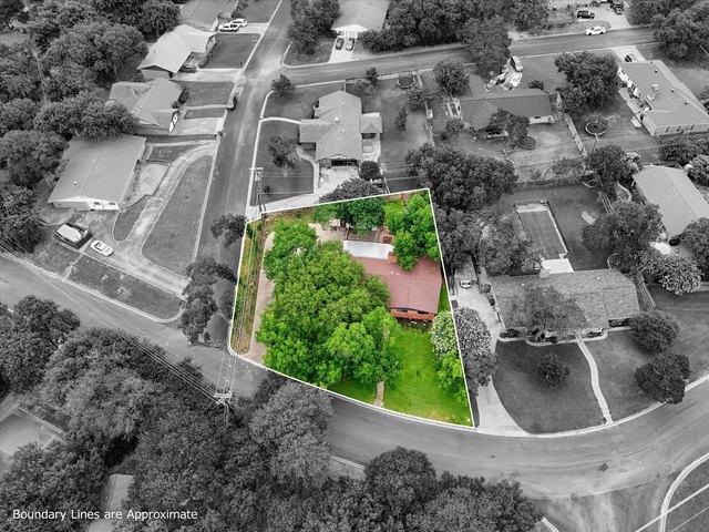 House for sale in Woodway, Texas