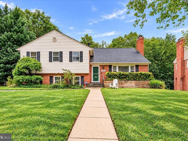 House for sale in Byeforde, Bethesda