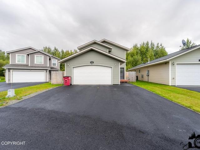 Condo for sale in Palmer