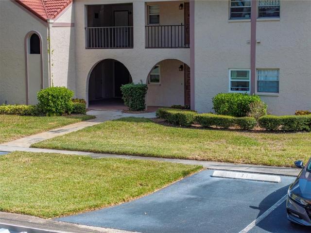 Condo for sale in Seminole, Florida