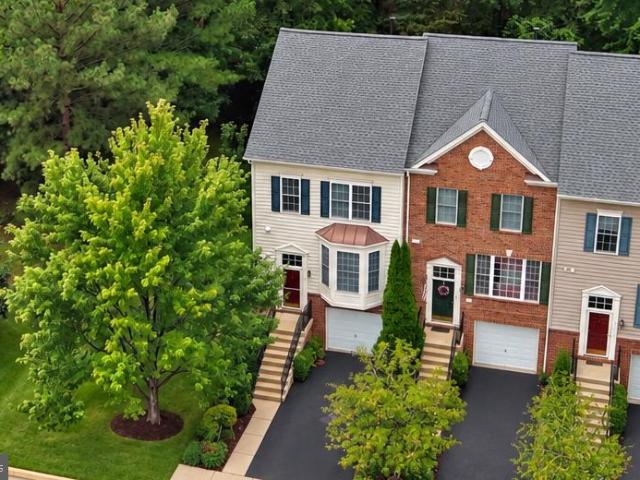 Townhouse for sale in Hensley Ridge, Manassas