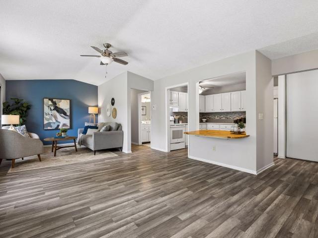 Townhouse for sale in Hennepin, Minnesota