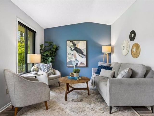 Townhouse for sale in Hennepin, Minnesota
