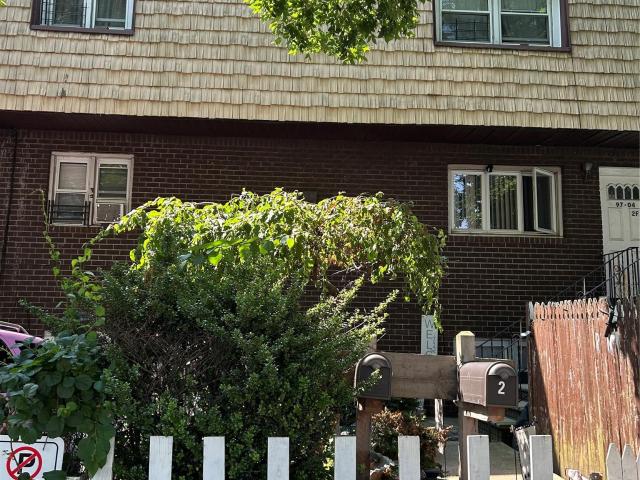 House for sale in Queens, Arverne