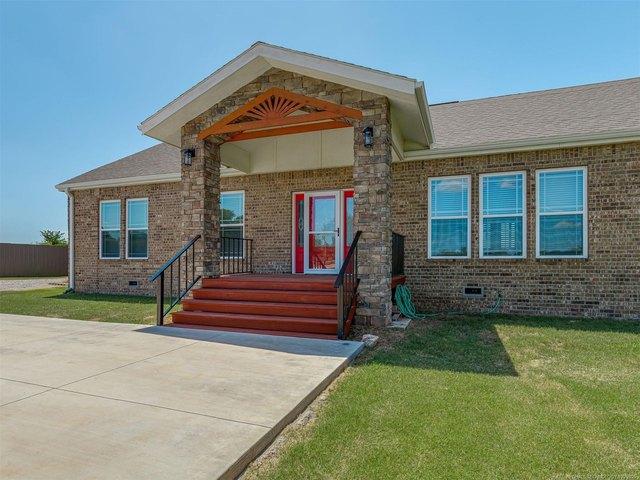 Farm for sale in Chandler, Oklahoma