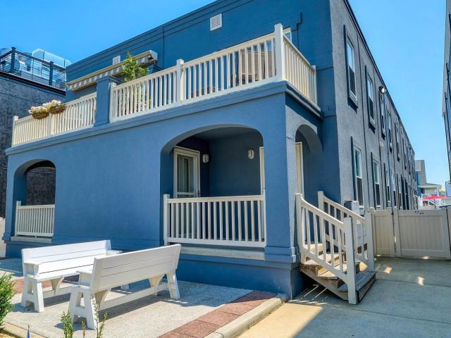 Condo for sale in Margate