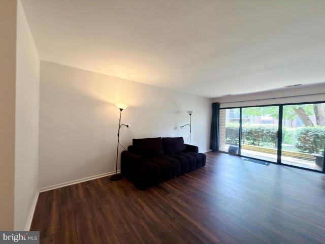 Condo for sale in Oakton, Fairfax County
