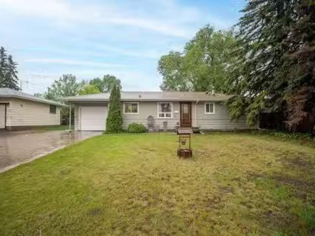 House for sale in Sherwood Park, Alberta
