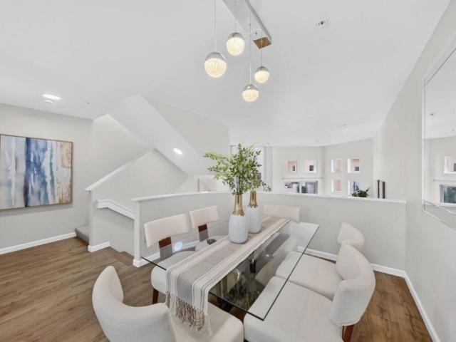 Townhouse for sale in Sunnyvale, Santa Clara County