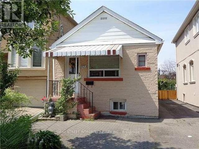 House for rent in Woburn, Ontario