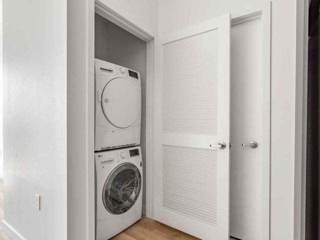 Apartment for rent in Canoga Park, California