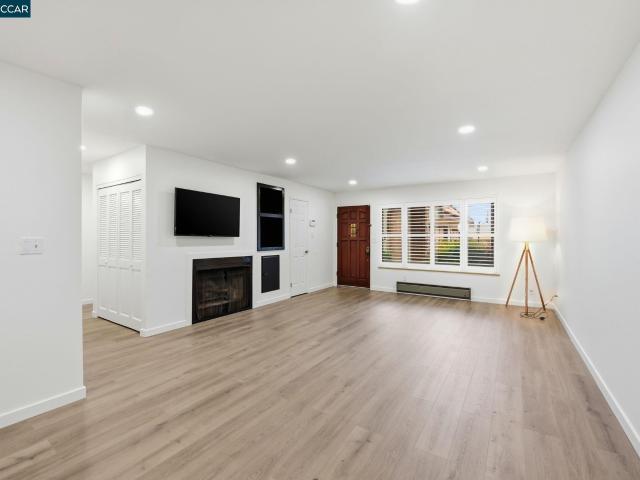 Condo for sale in San Leandro, California