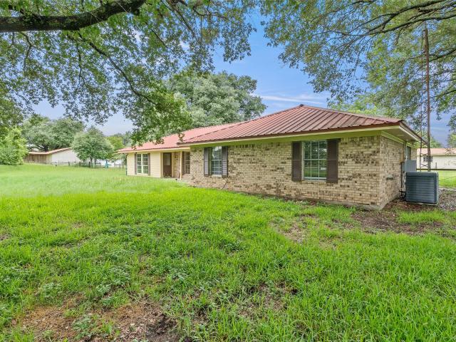 House for sale in Madisonville, Texas