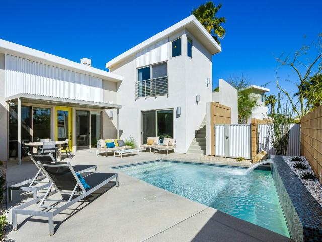 Townhouse for sale in Palm Springs