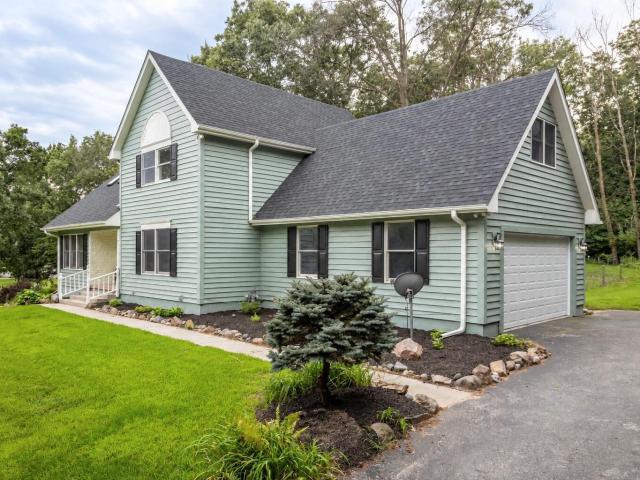 House for sale in Demotte, Indiana