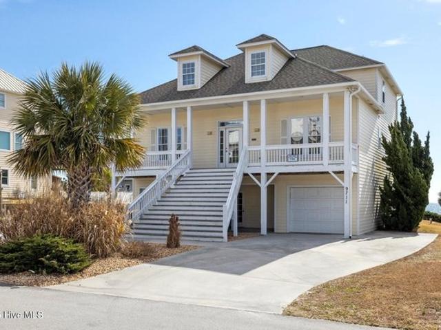 House for sale in Emerald Isle, North Carolina