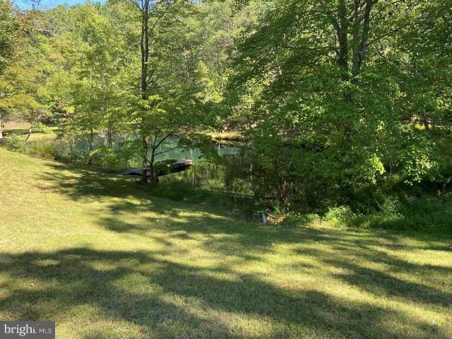 House for sale in Hedgesville, West Virginia
