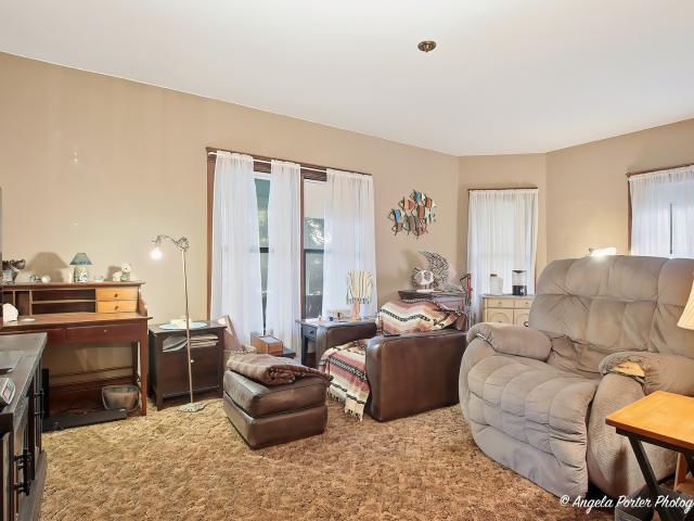 House for sale in Mchenry, Illinois